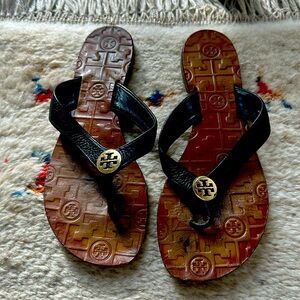 Authentic Tory Burch Black Leather Thong Sandals